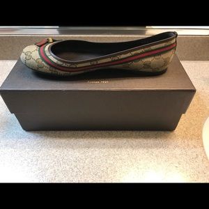 **Authentic Gucci Flats**